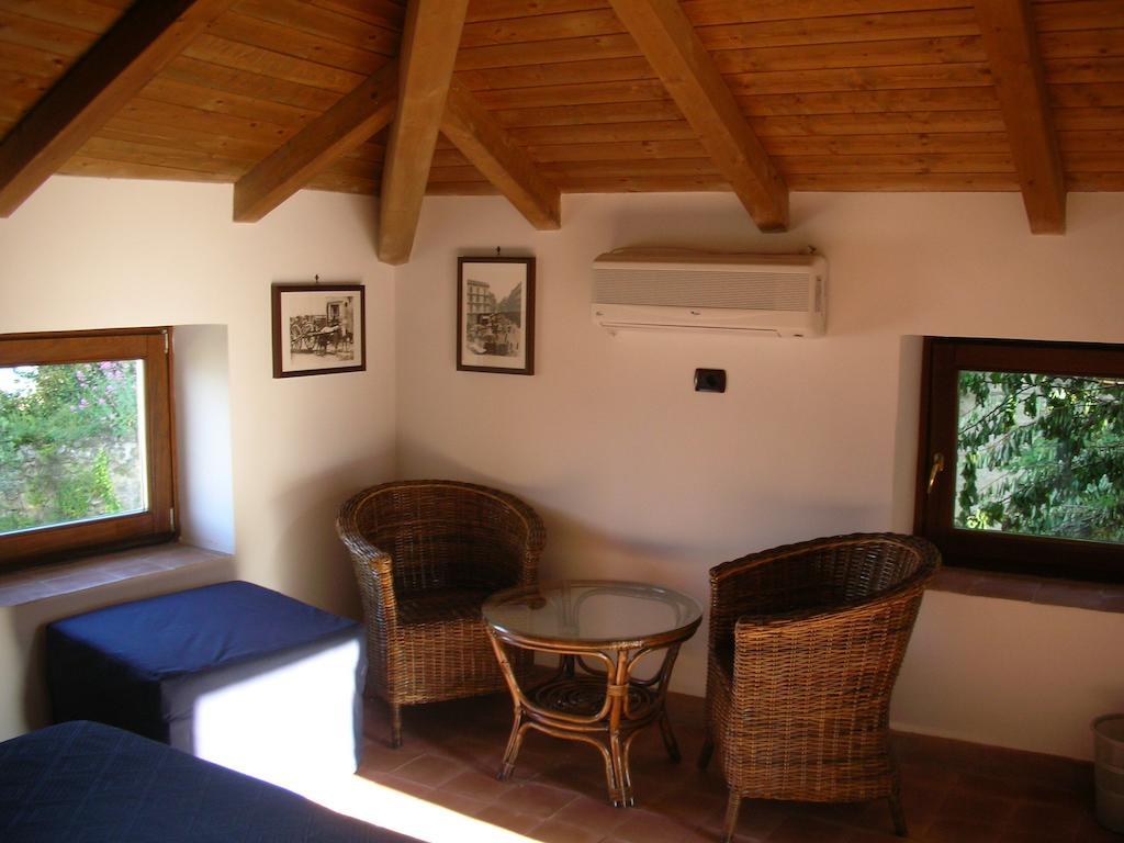 Guest House Pedamentina Napoli Phòng bức ảnh