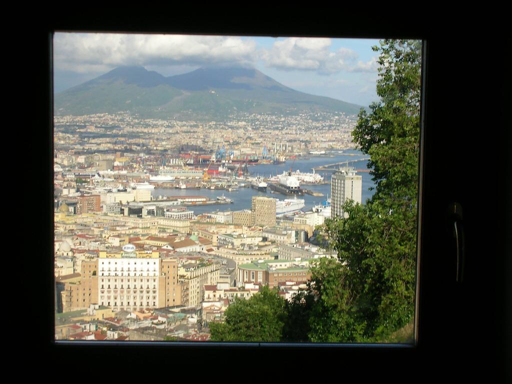 Guest House Pedamentina Napoli Ngoại thất bức ảnh