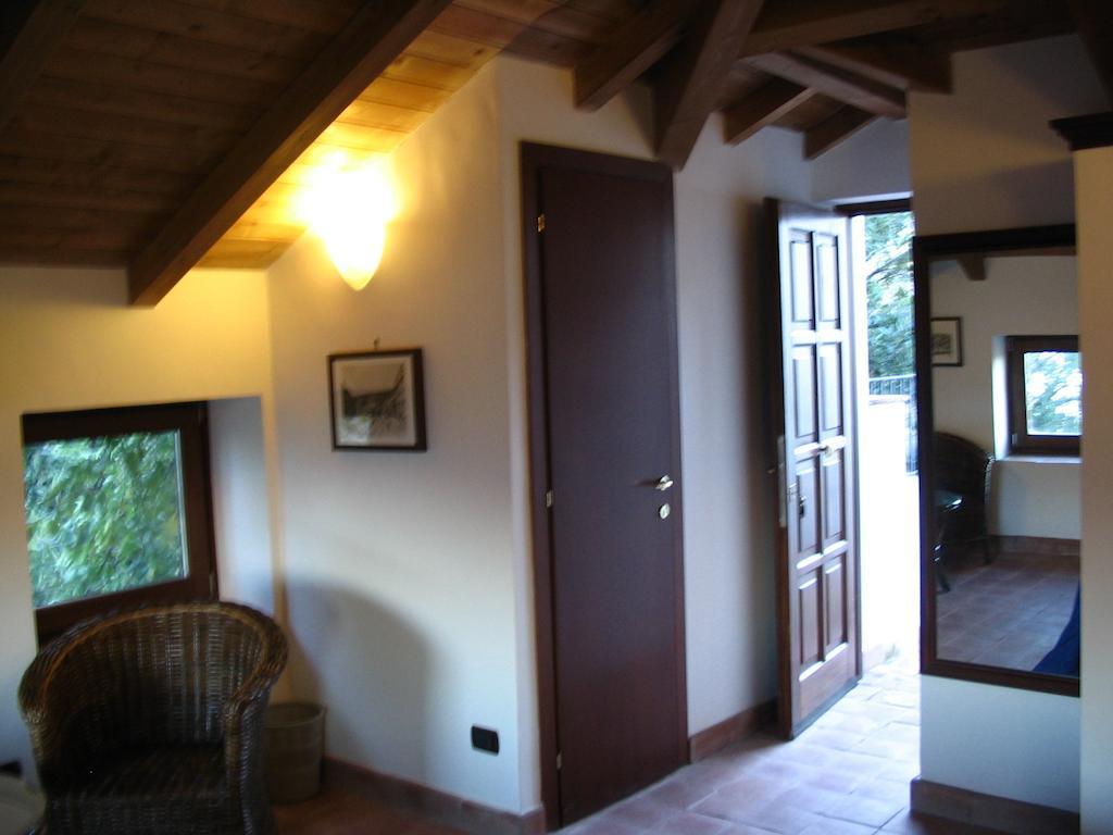 Guest House Pedamentina Napoli Phòng bức ảnh